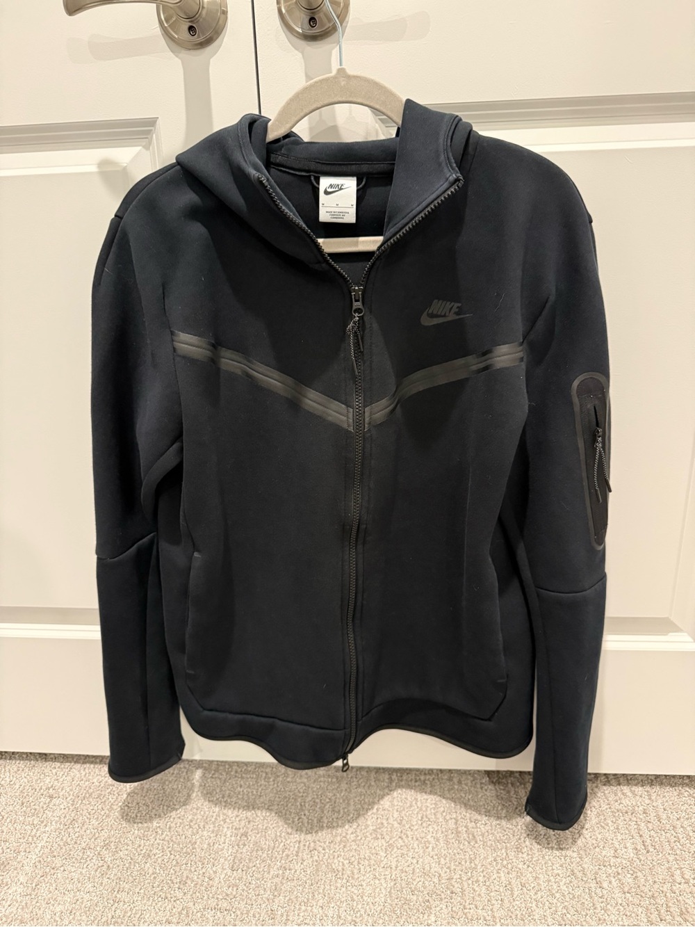 Nike Black Lightweight Full-Zip Hoodie Jacket